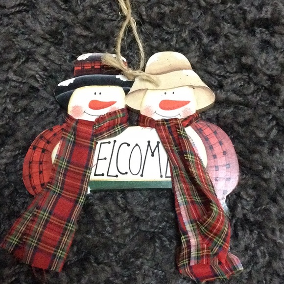 3 wooden hand crafted Christmas signs. 2 hanging signs 1 decorative angel - Picture 3 of 4